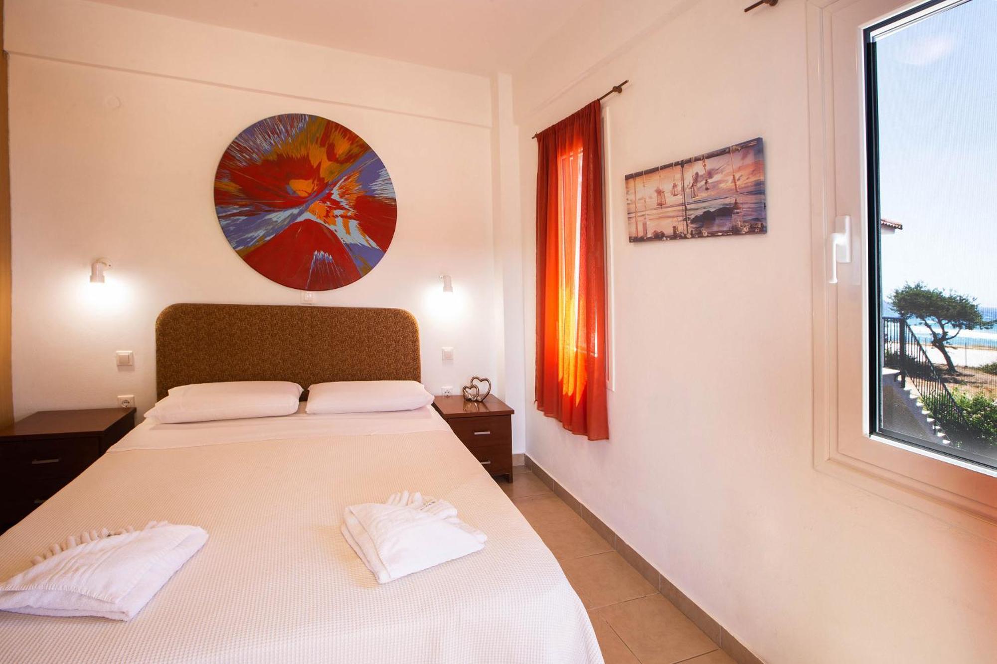 Romanos Beach Villas エクステリア 写真