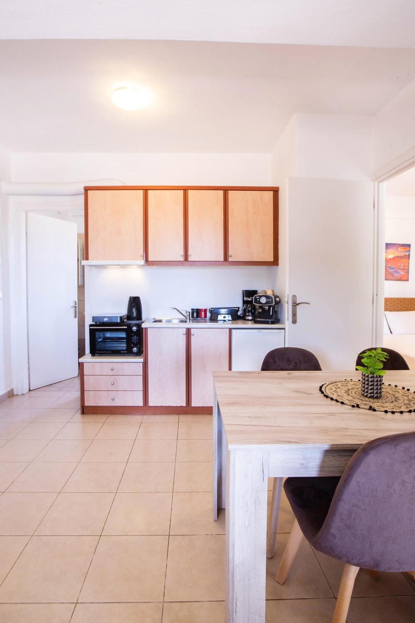Romanos Beach Villas エクステリア 写真